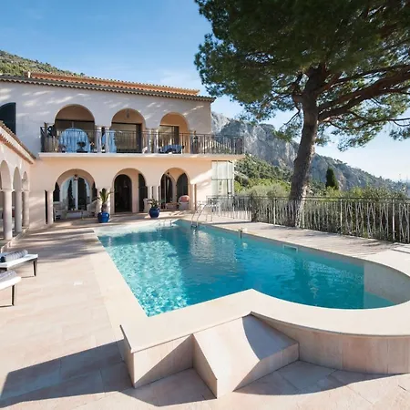 Apartment Philae