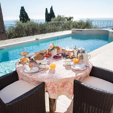 Apartament Philae